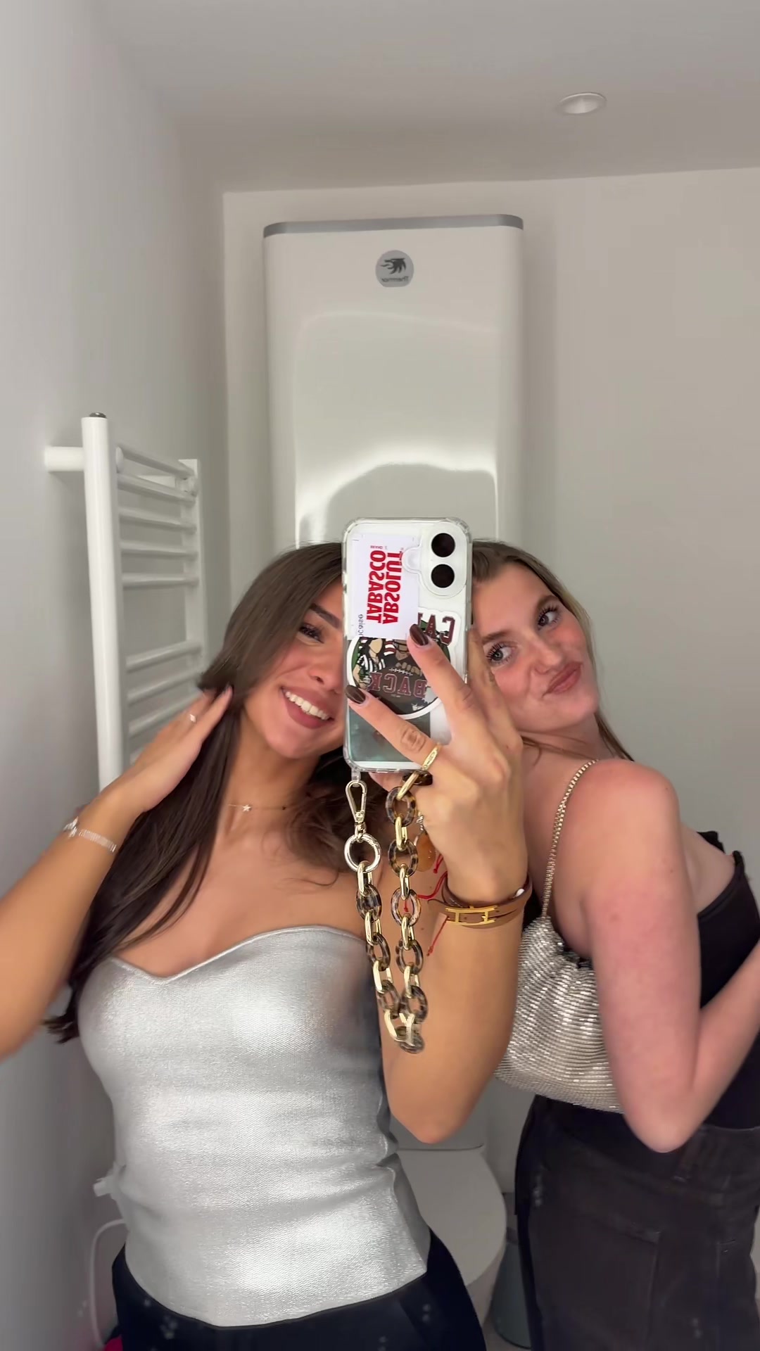 @Ana 🦋🪬