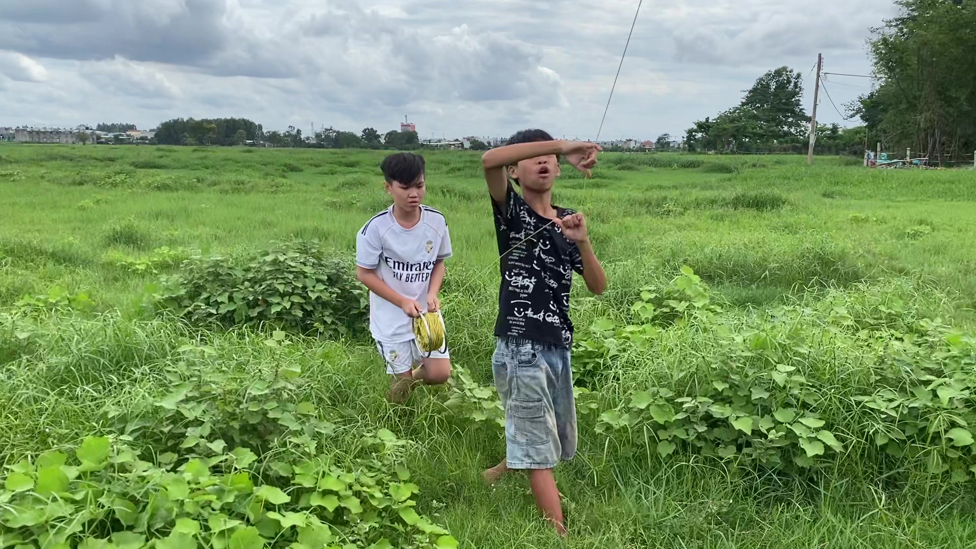 @Thả diều cùng Lợi