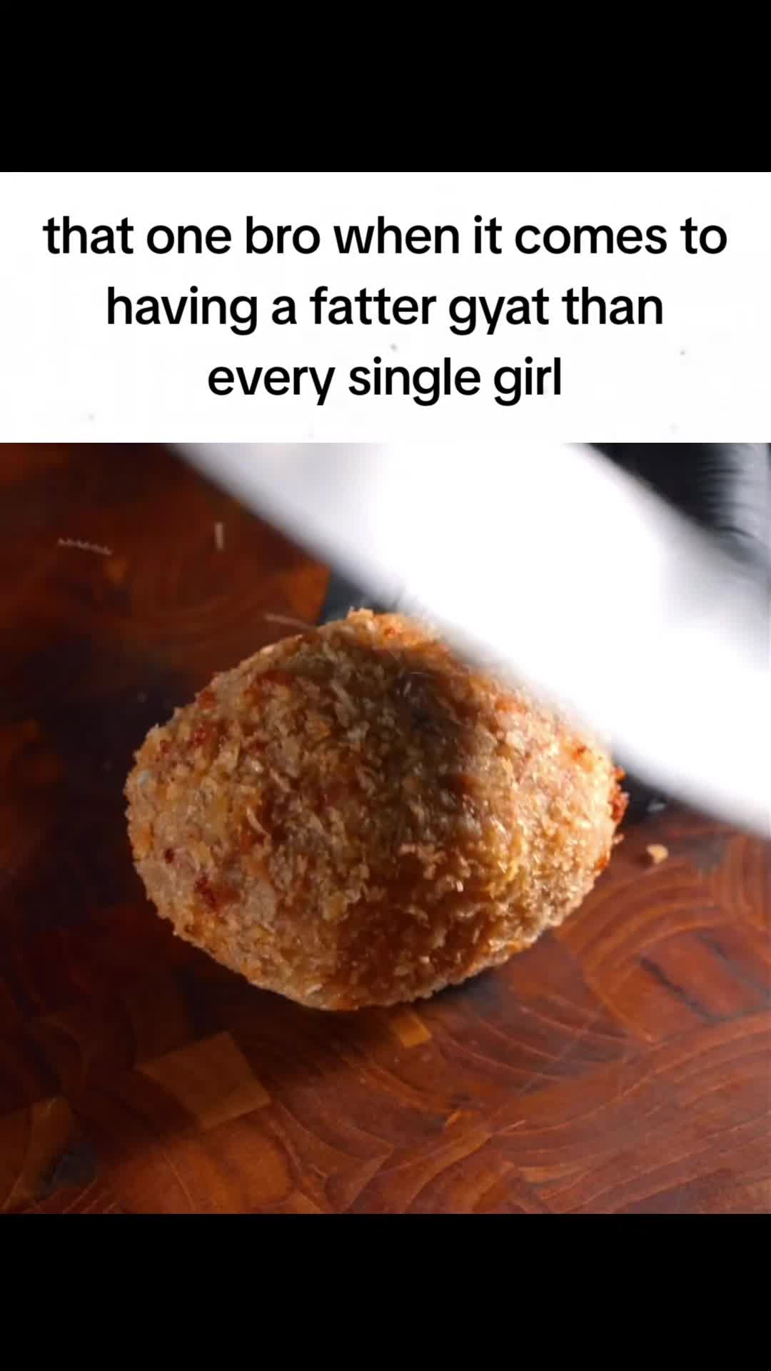 @•