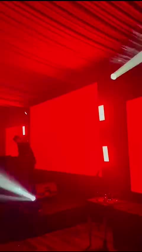 @DJ N&Egrave;O-X