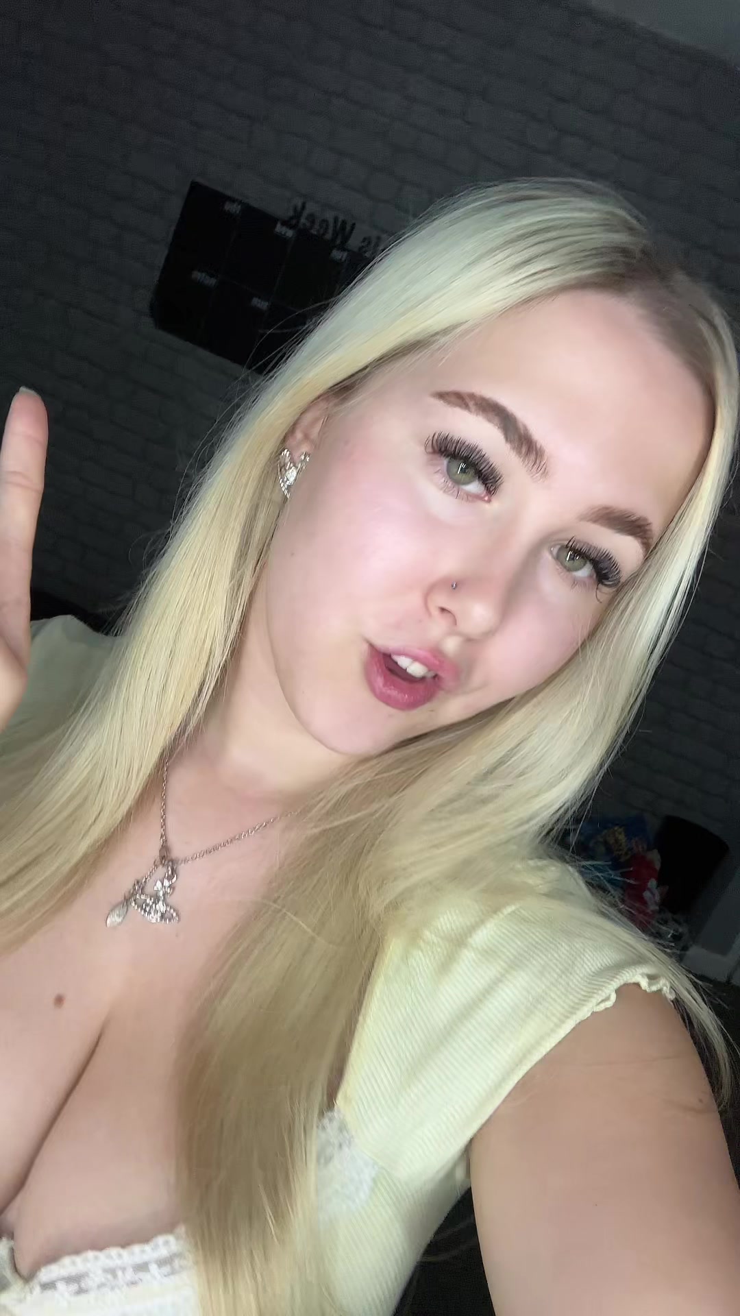@isobel