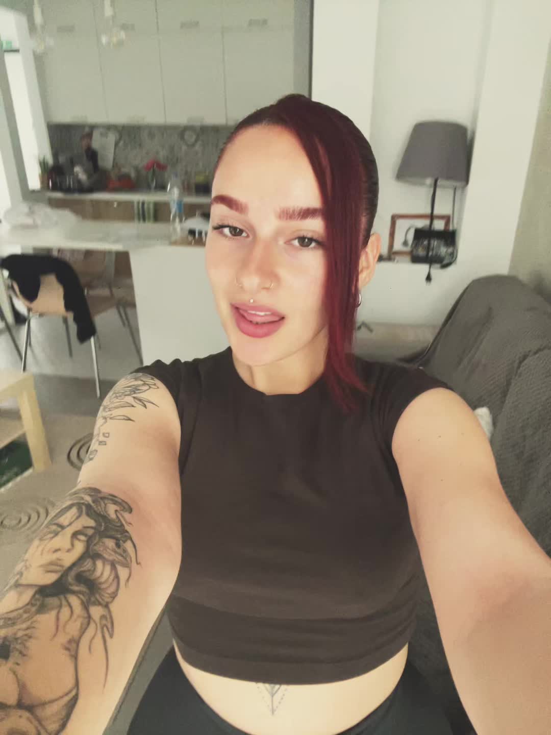 @lazarouuu_