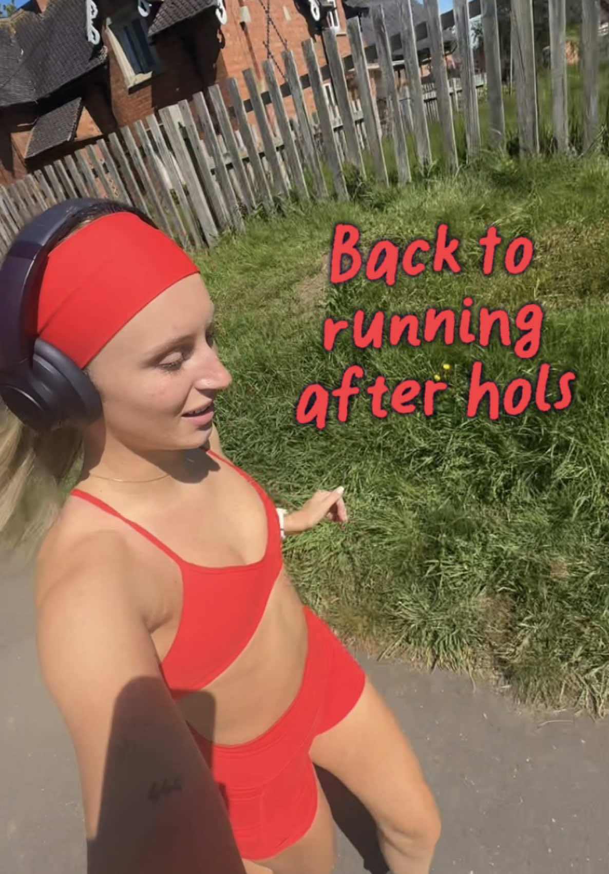 @elbelleefit