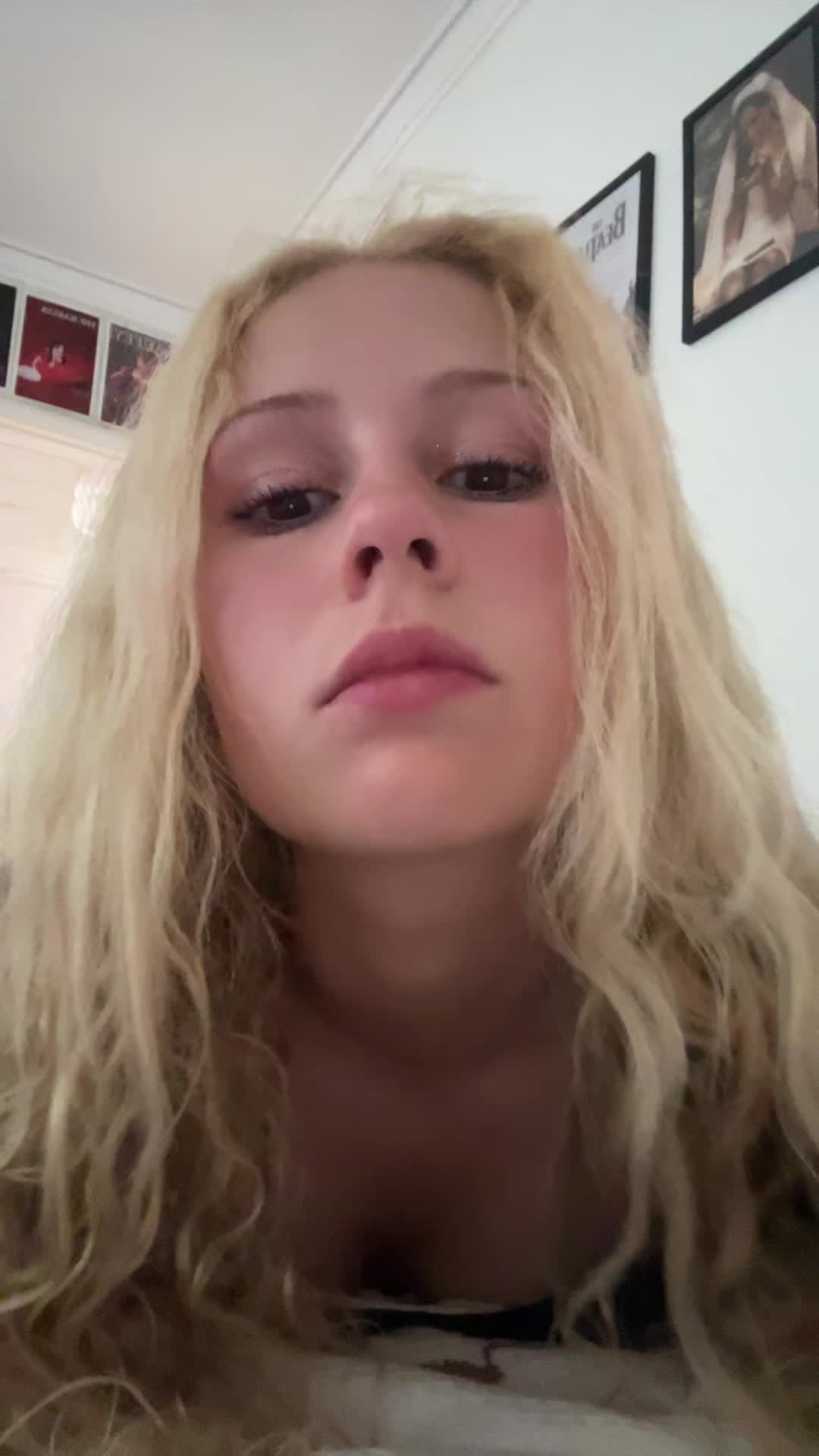 @Blondie