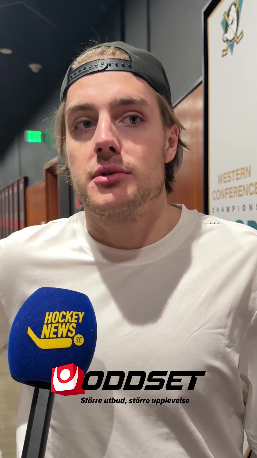 @HockeyNews