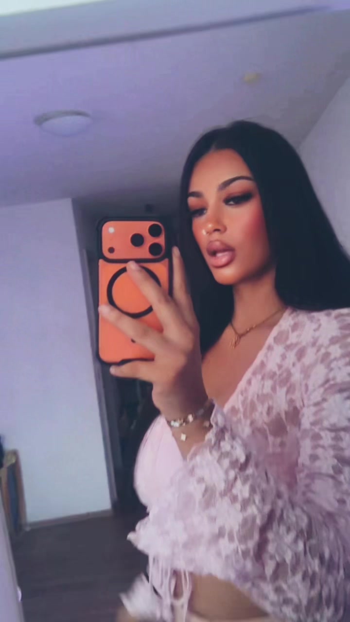 @Nikol_brk