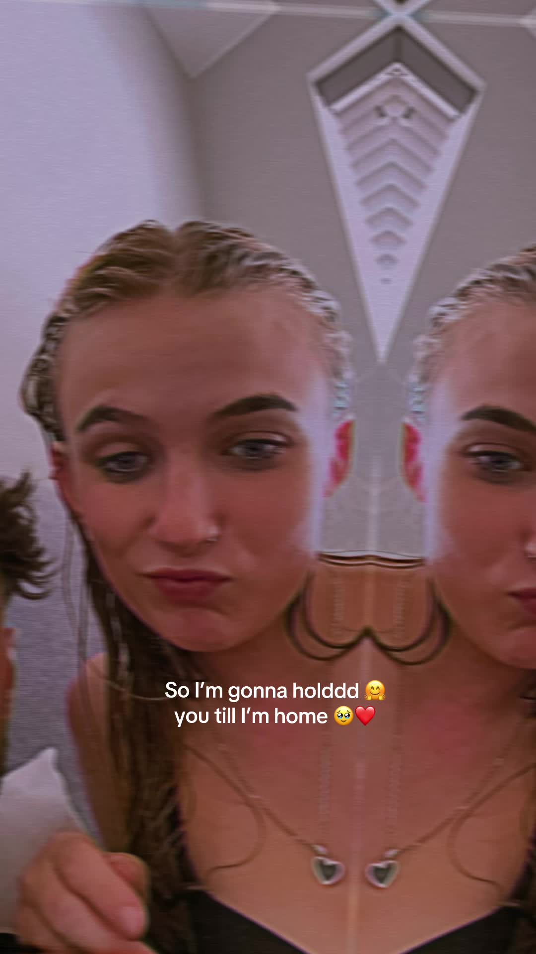 @tinytaraxo