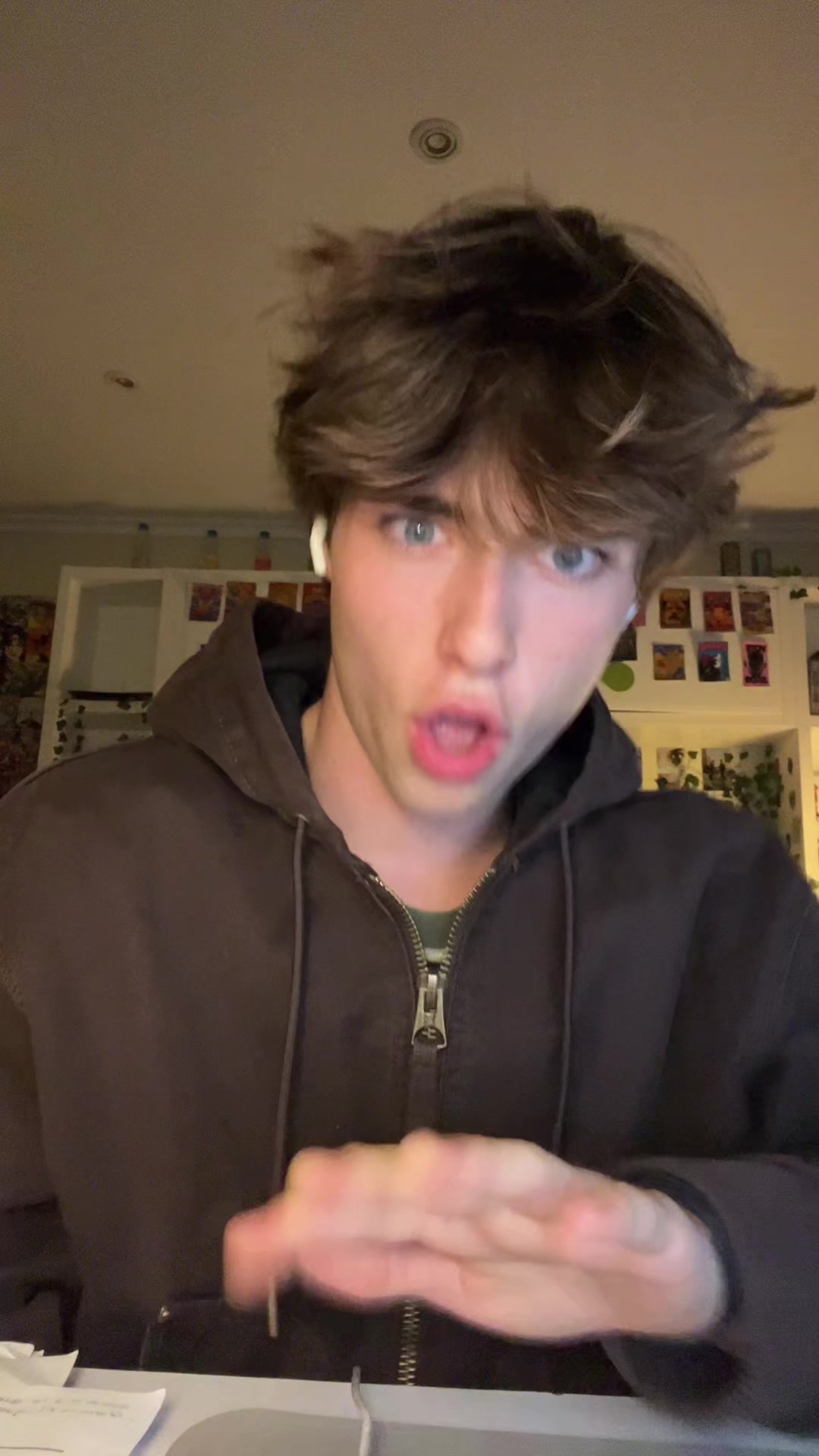 @hakuuj