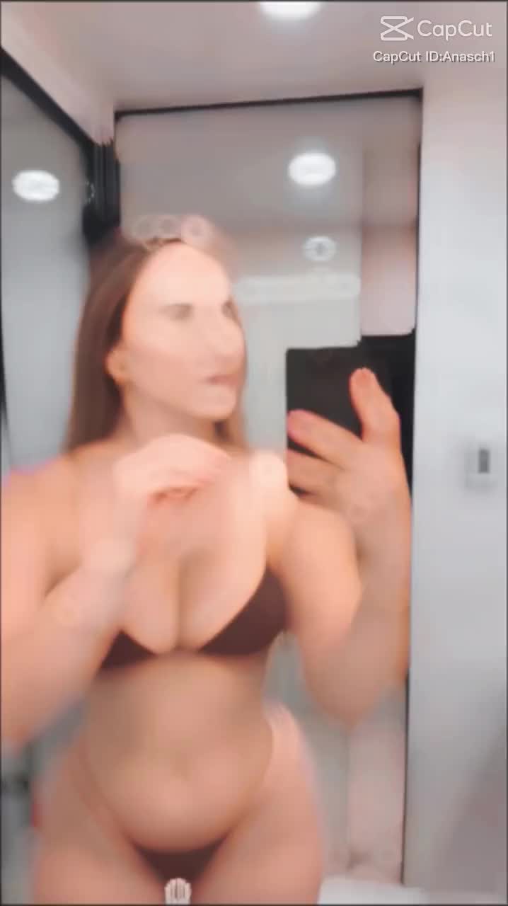 @Sexy🥵video xxx🥵