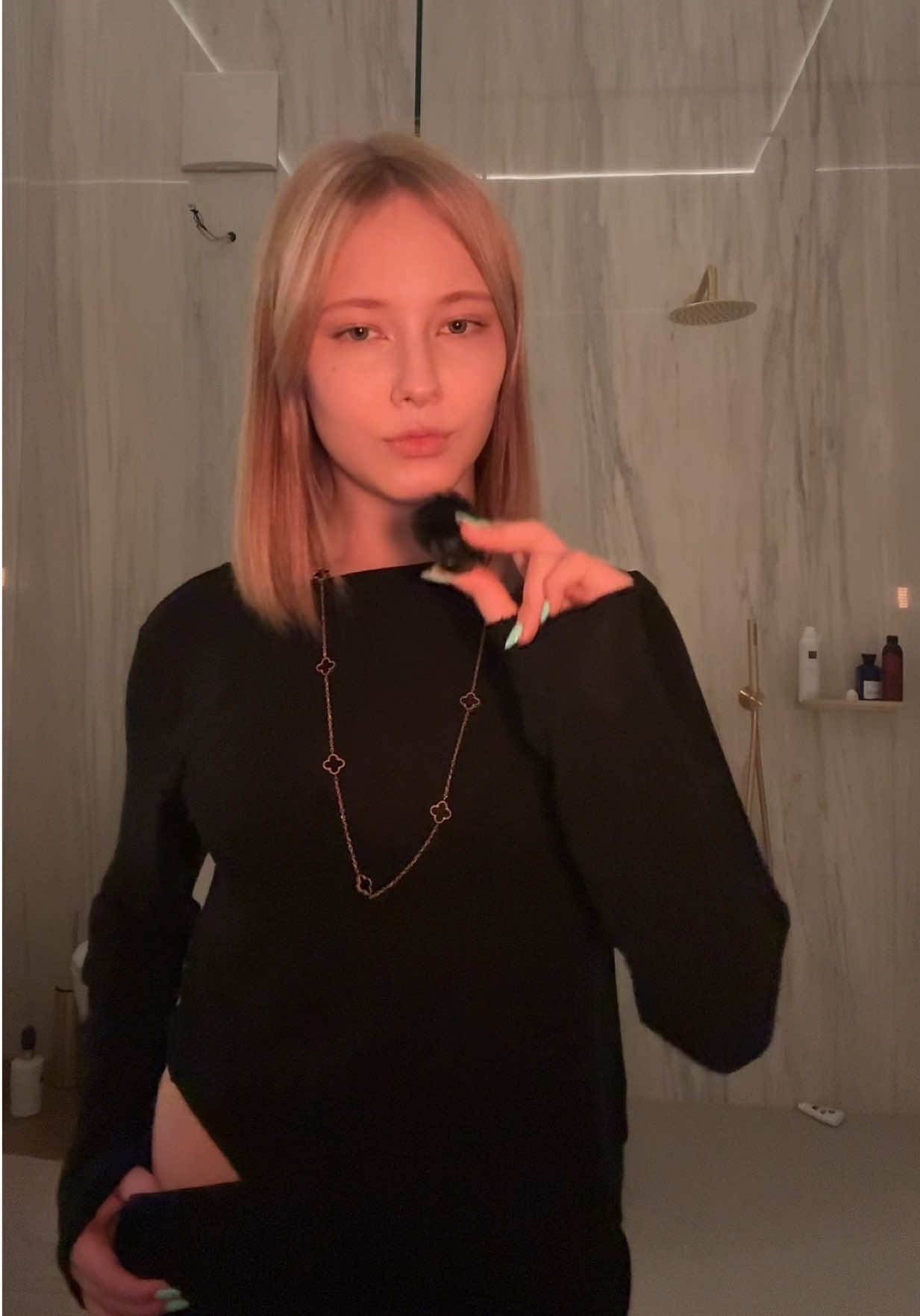 @отбросы вена