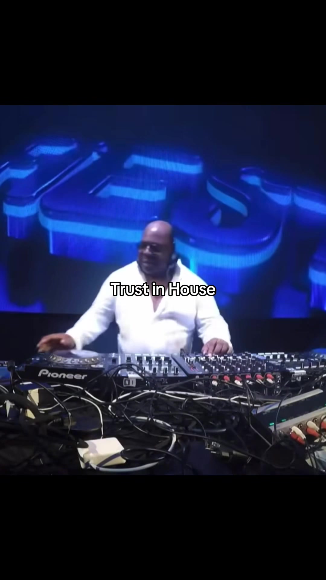 @Decks & Drops