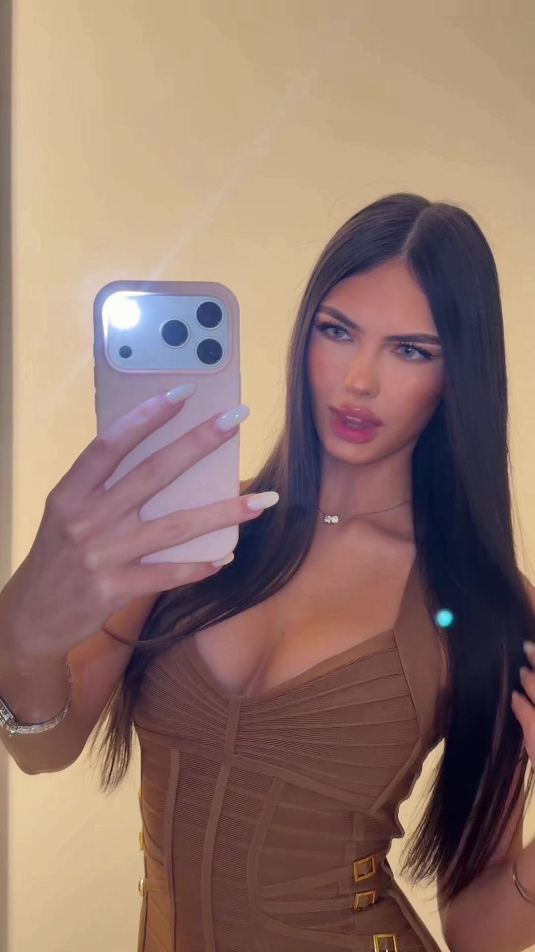 @ariadna