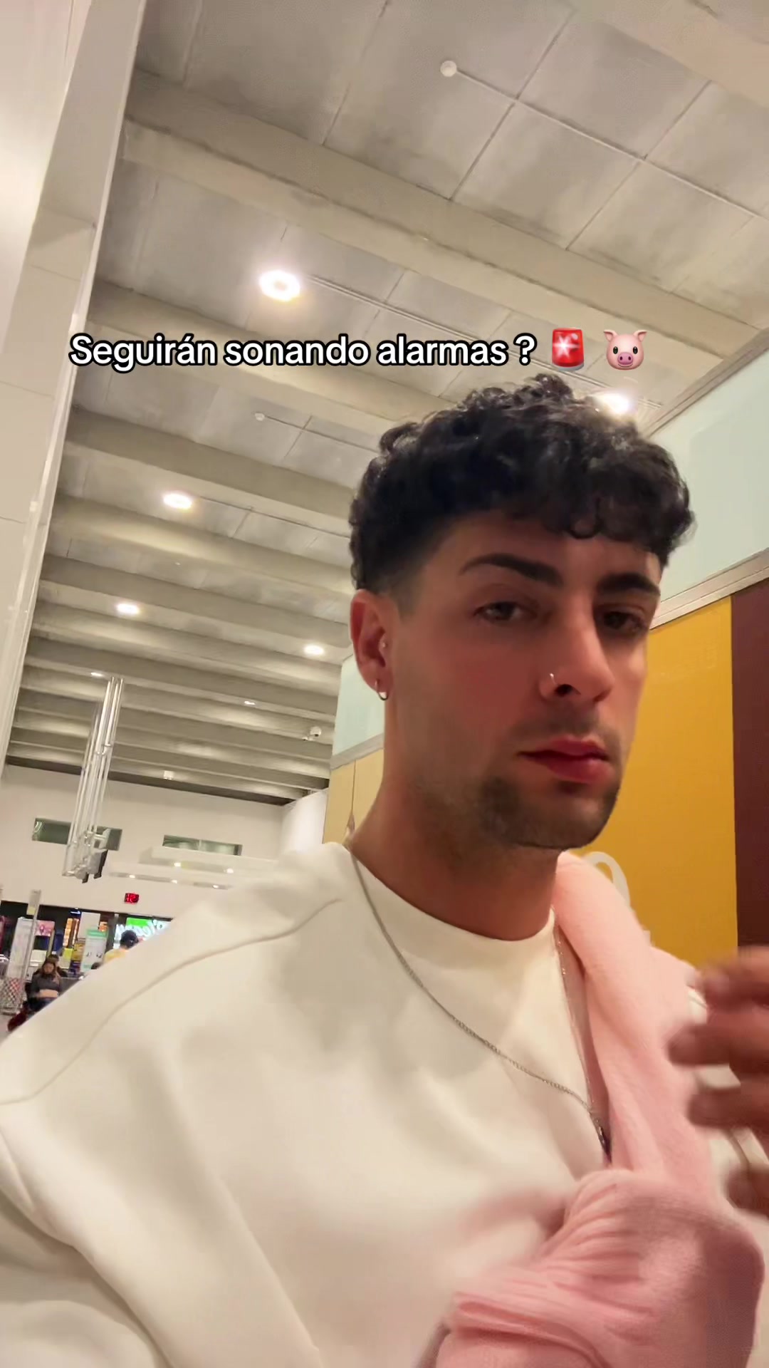 @CHRISTIAN HERNÁNDEZ🤝