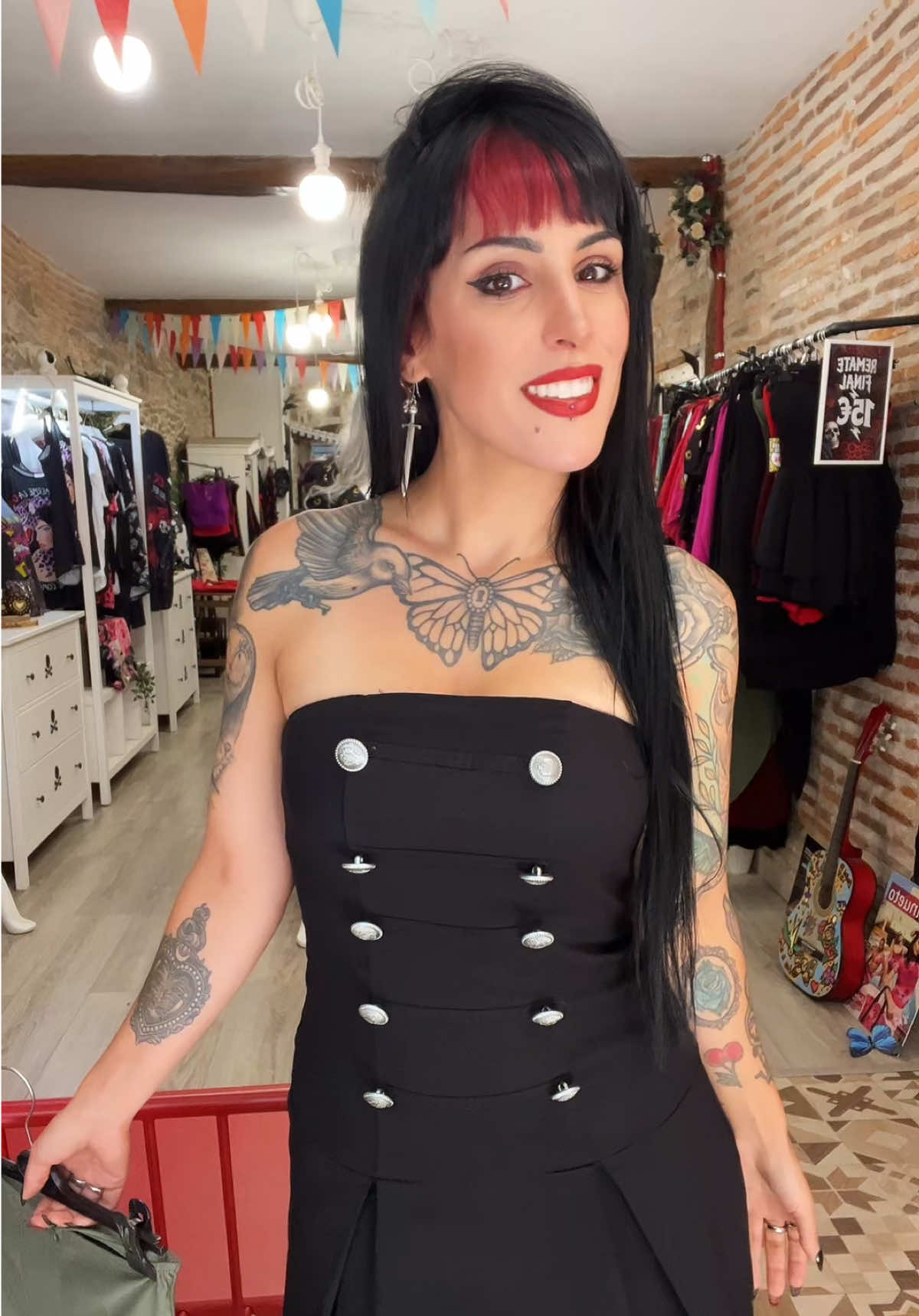 @Artistinta