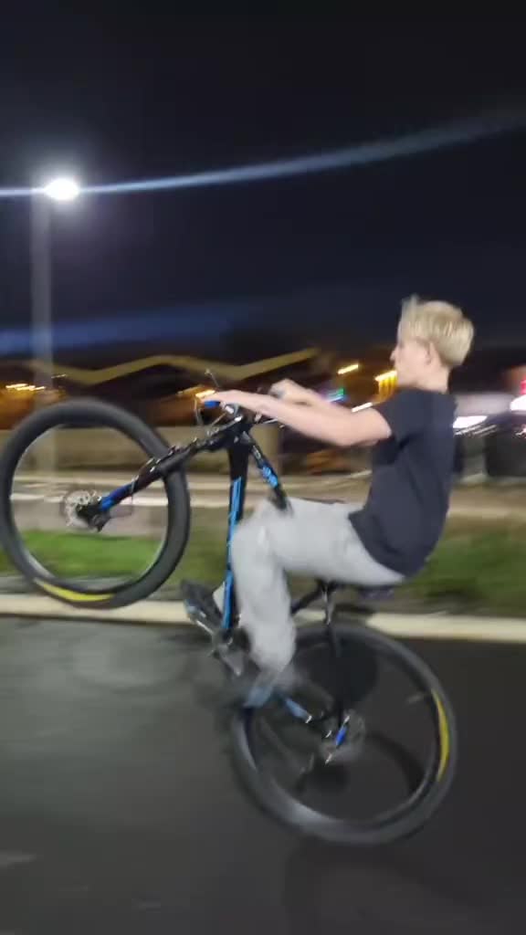@onewheel_jay💫