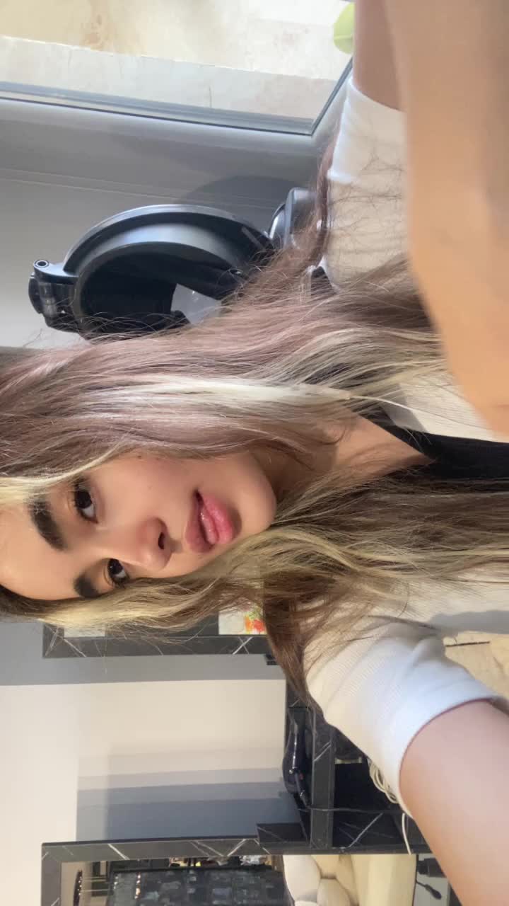 @R.
