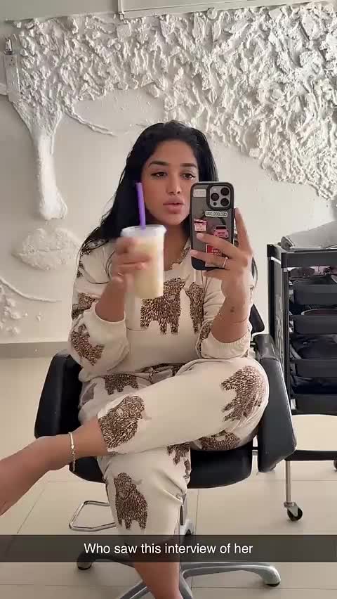 @Mathira khan Official