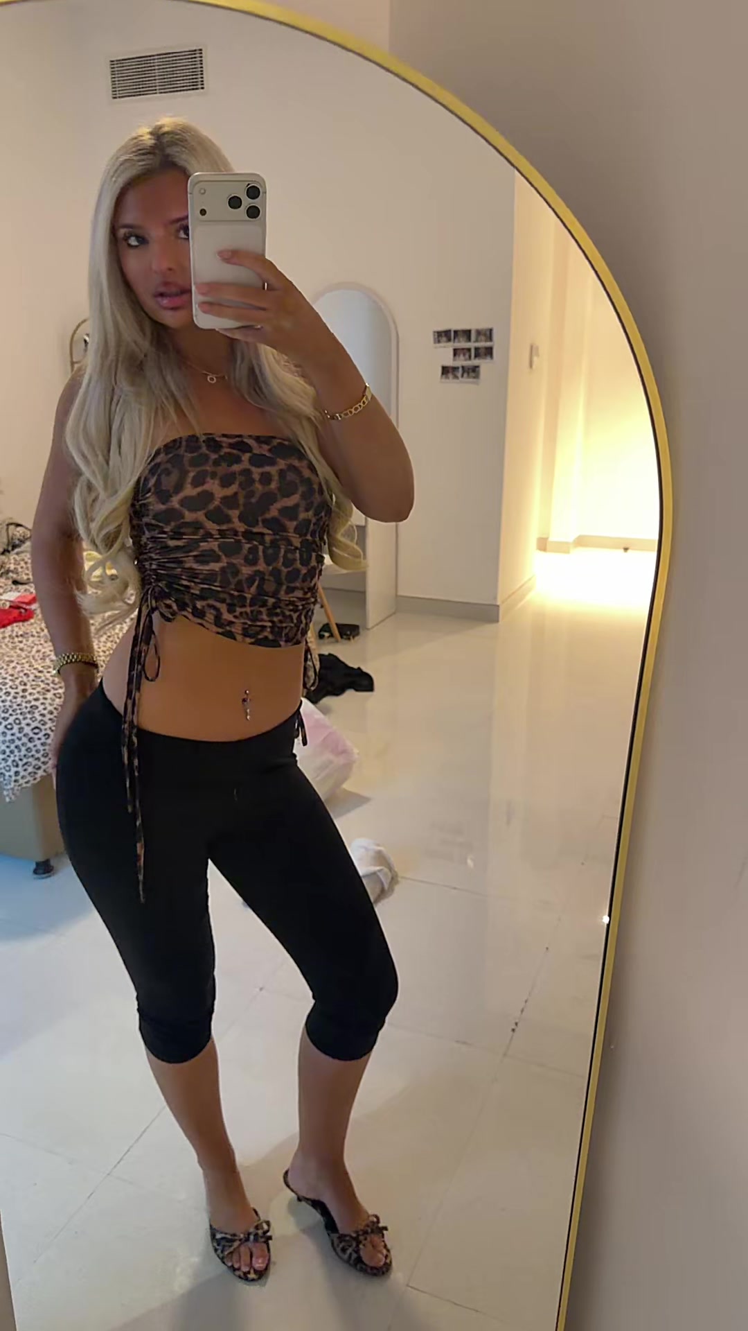@laurennmuir