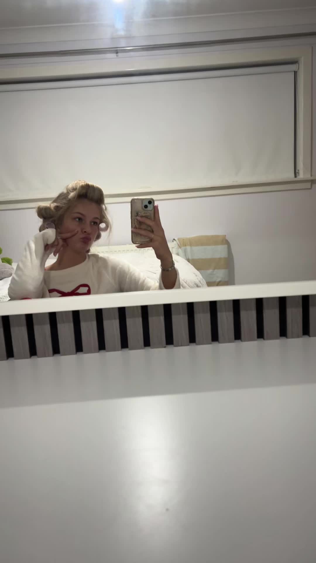 @leah x