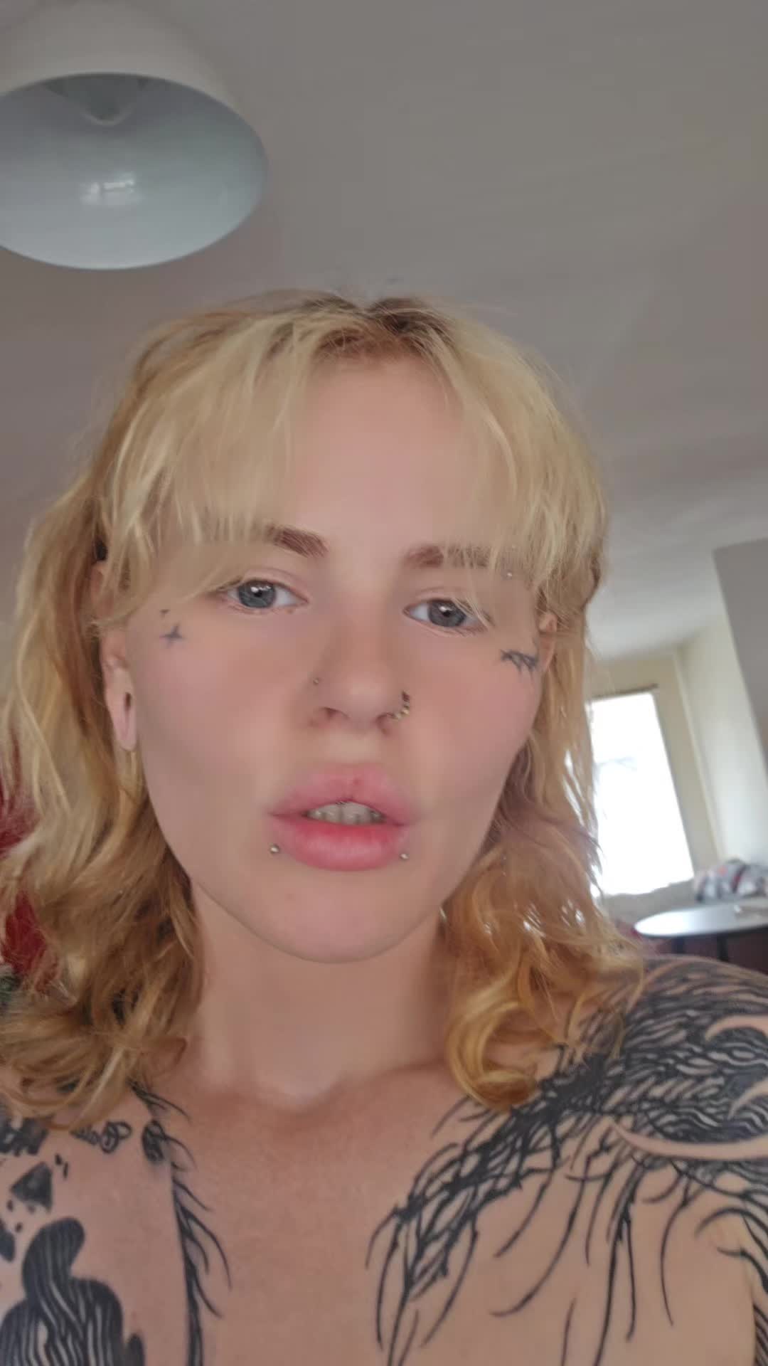 @prettyhotdogs