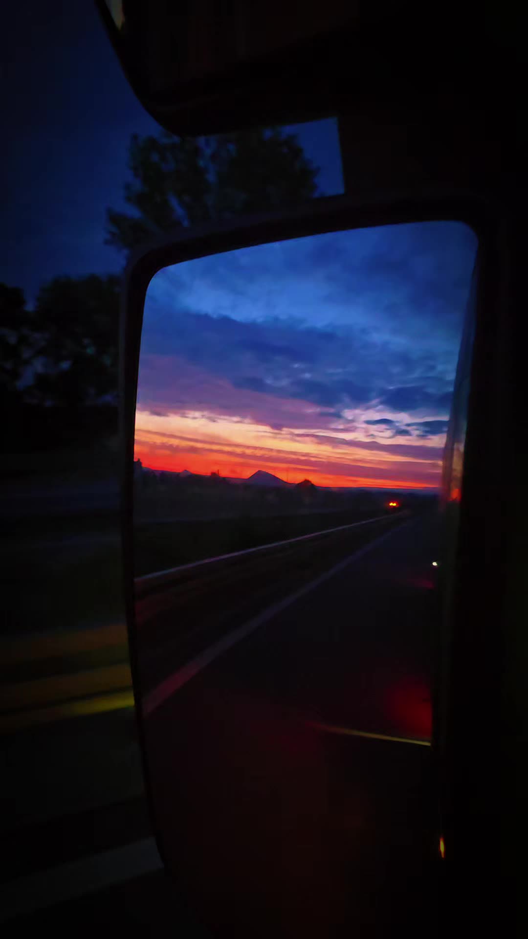 @___j_o_h_n_n_y__