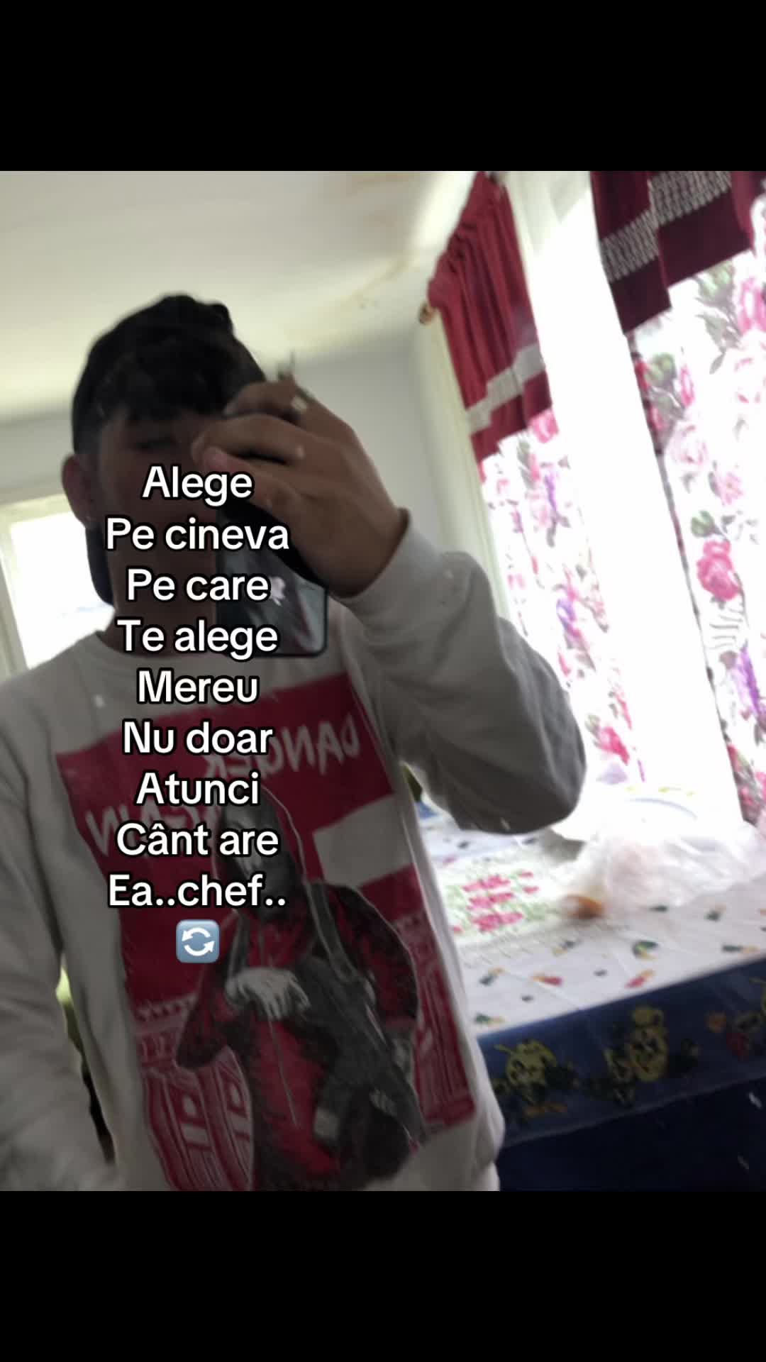 @🦅