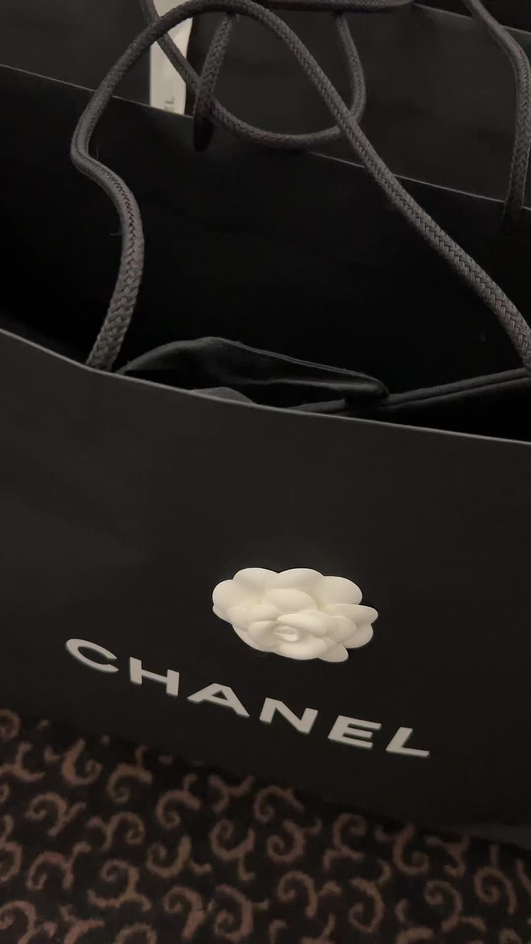 @Luxury Fashion Lover
