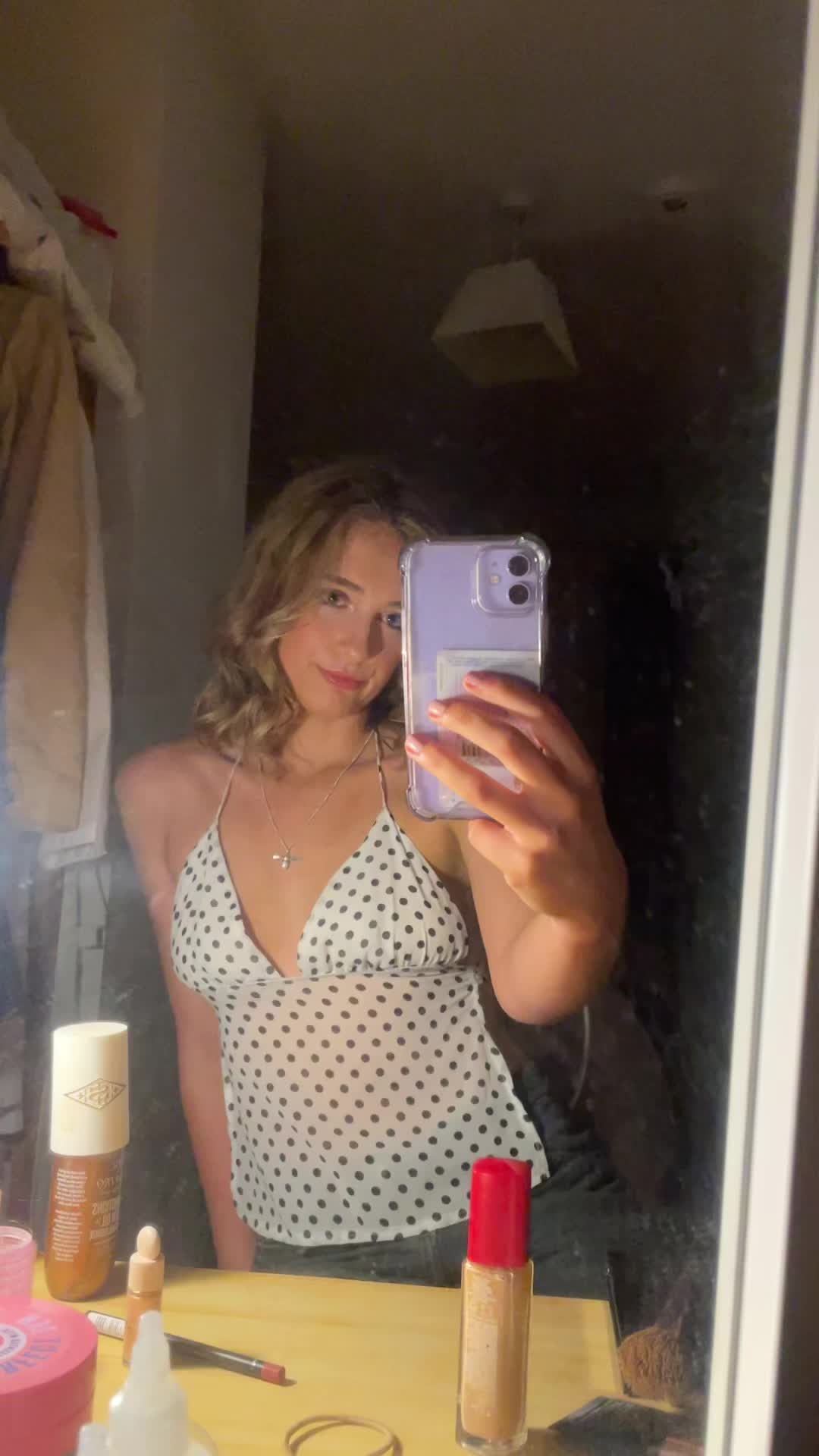 @Bella