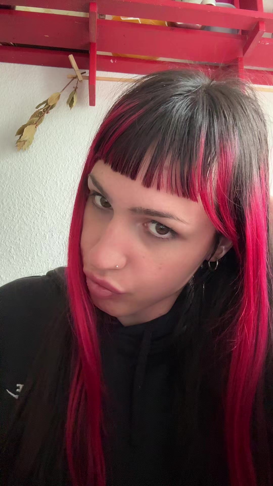 @queenivyquinn
