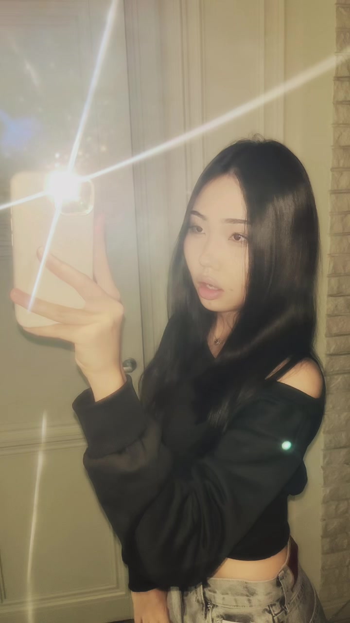 @𝓐𝓲𝓼
