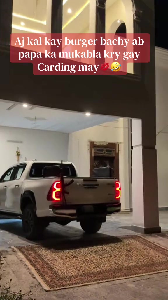 @Zilly_Shah_Carder