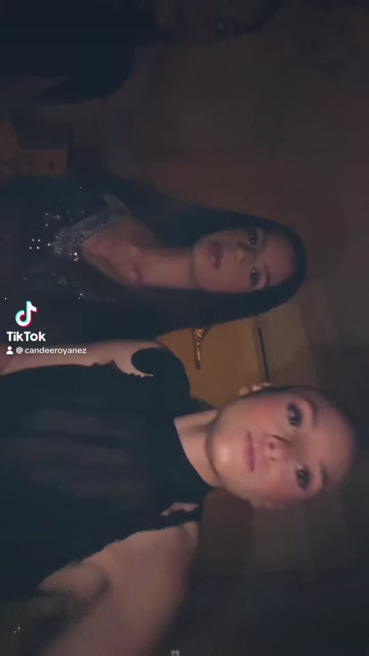 @adrianaa