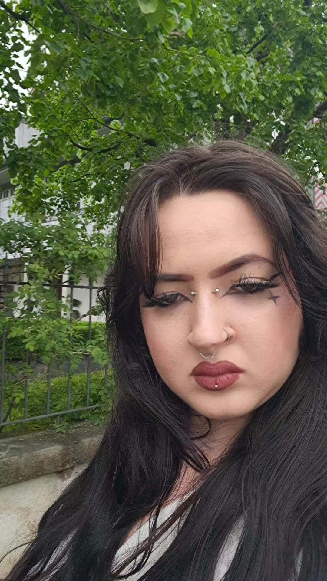 @larissalari🖤🖤
