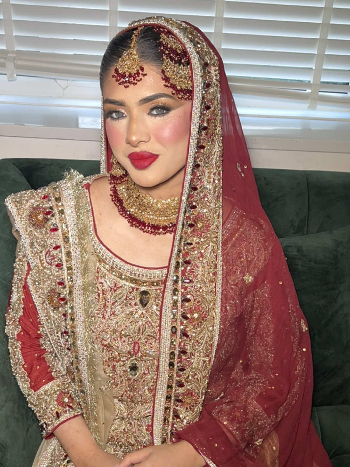 @hairbymomina