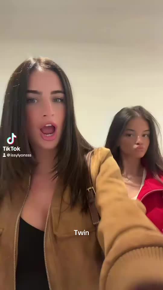 @Scarlet Lily