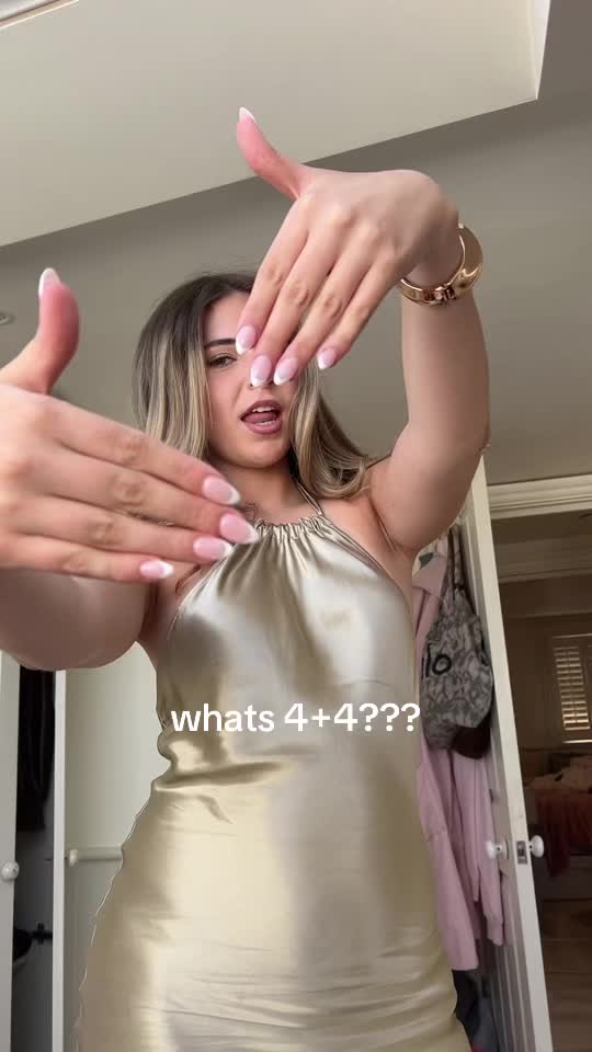 @Ella Green