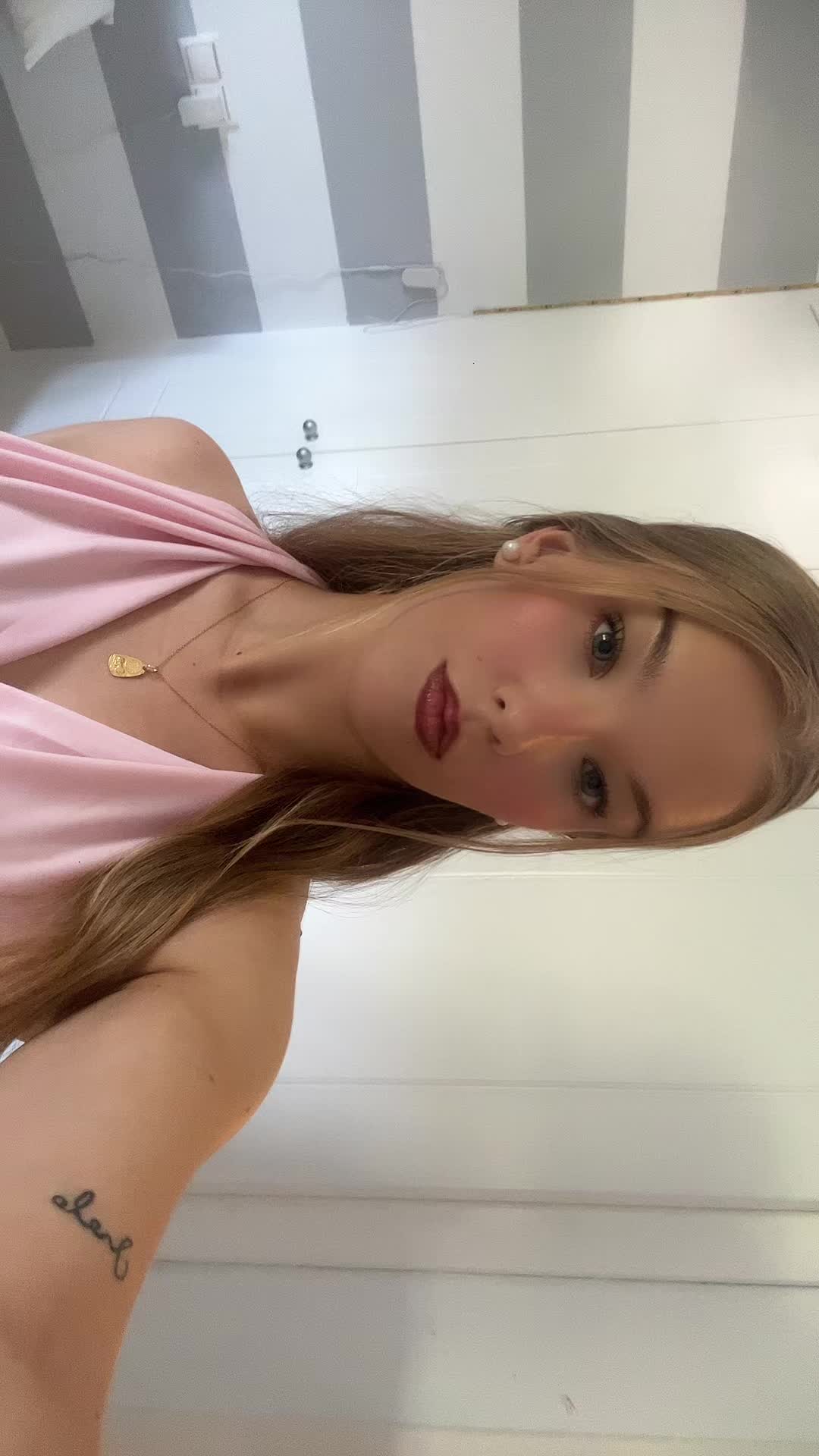 @_ainara11