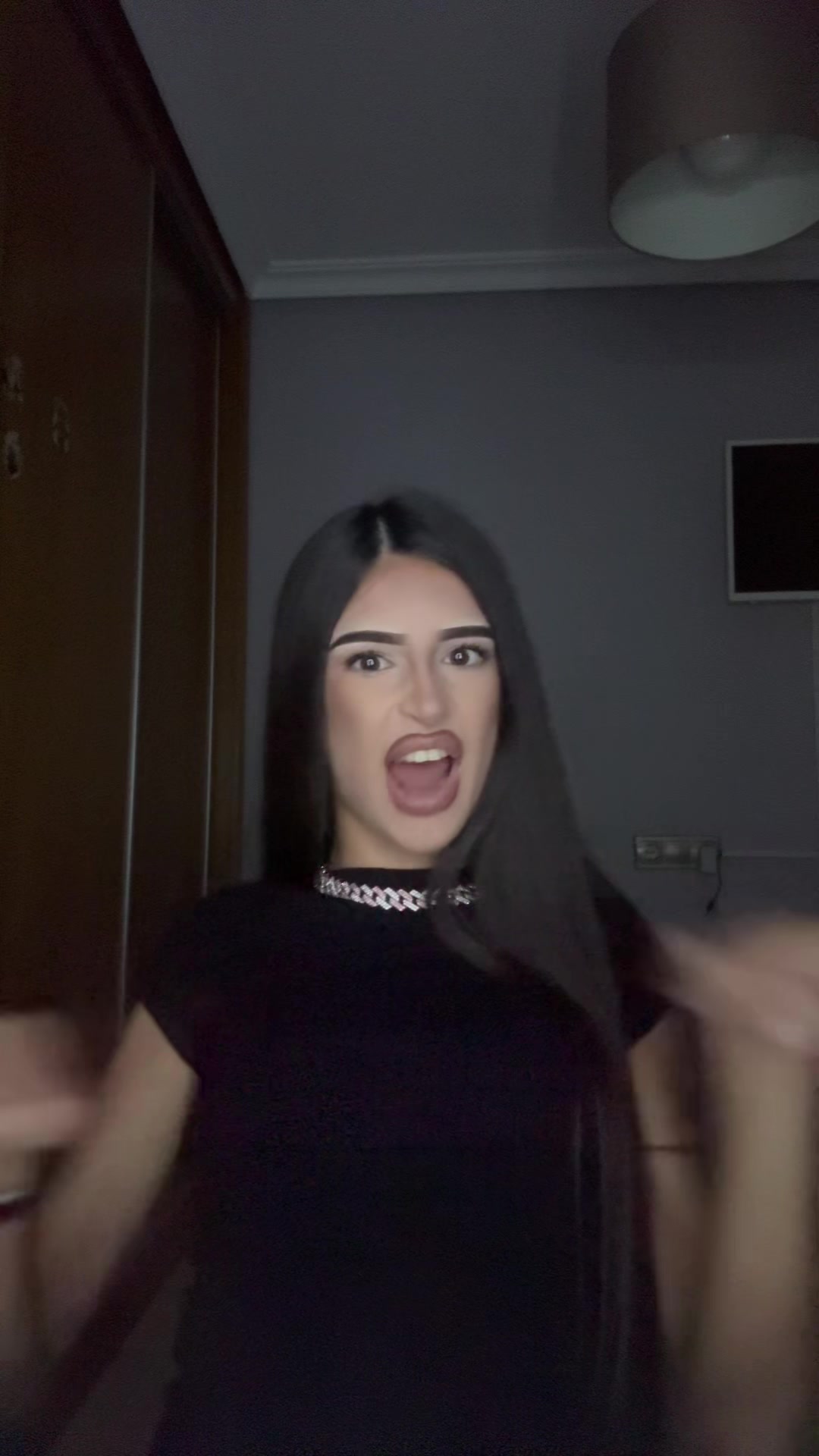 @chloecalvache_