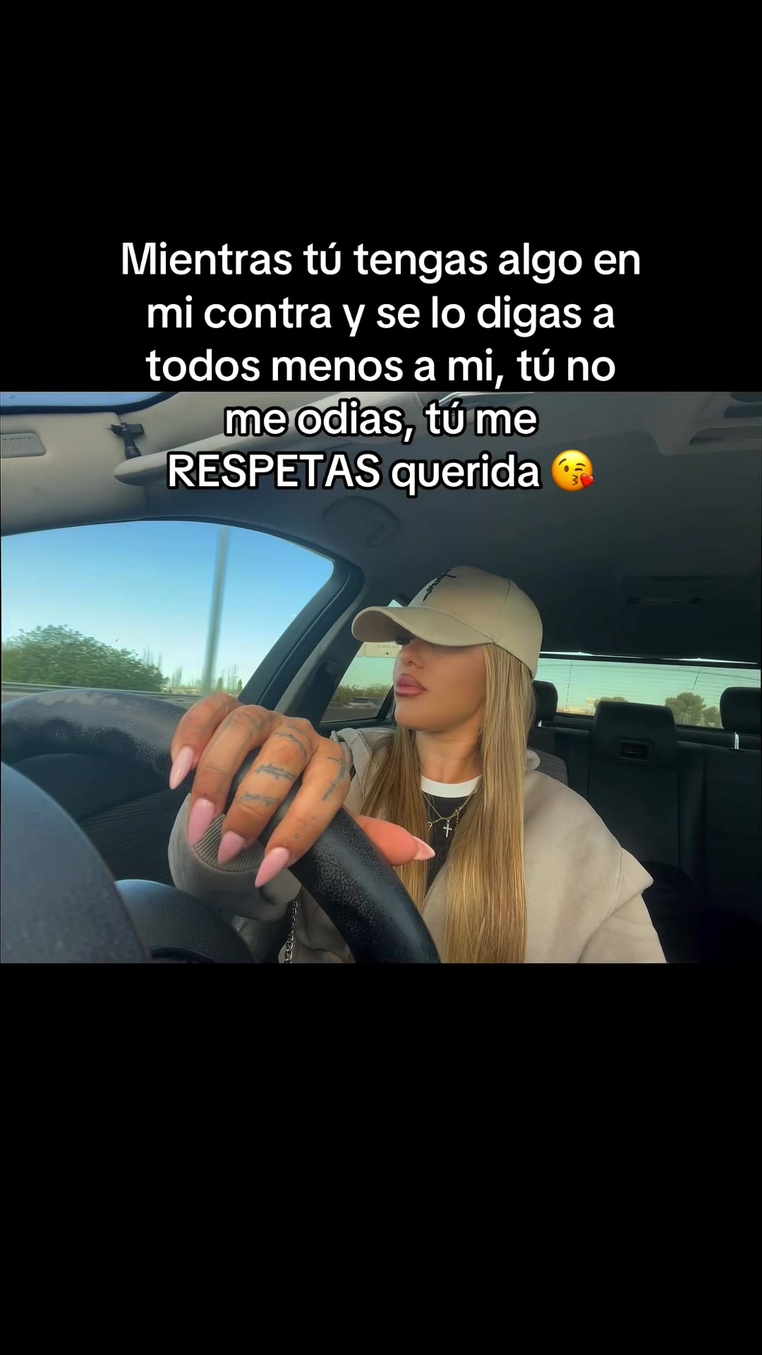 @Carol_laZafiro