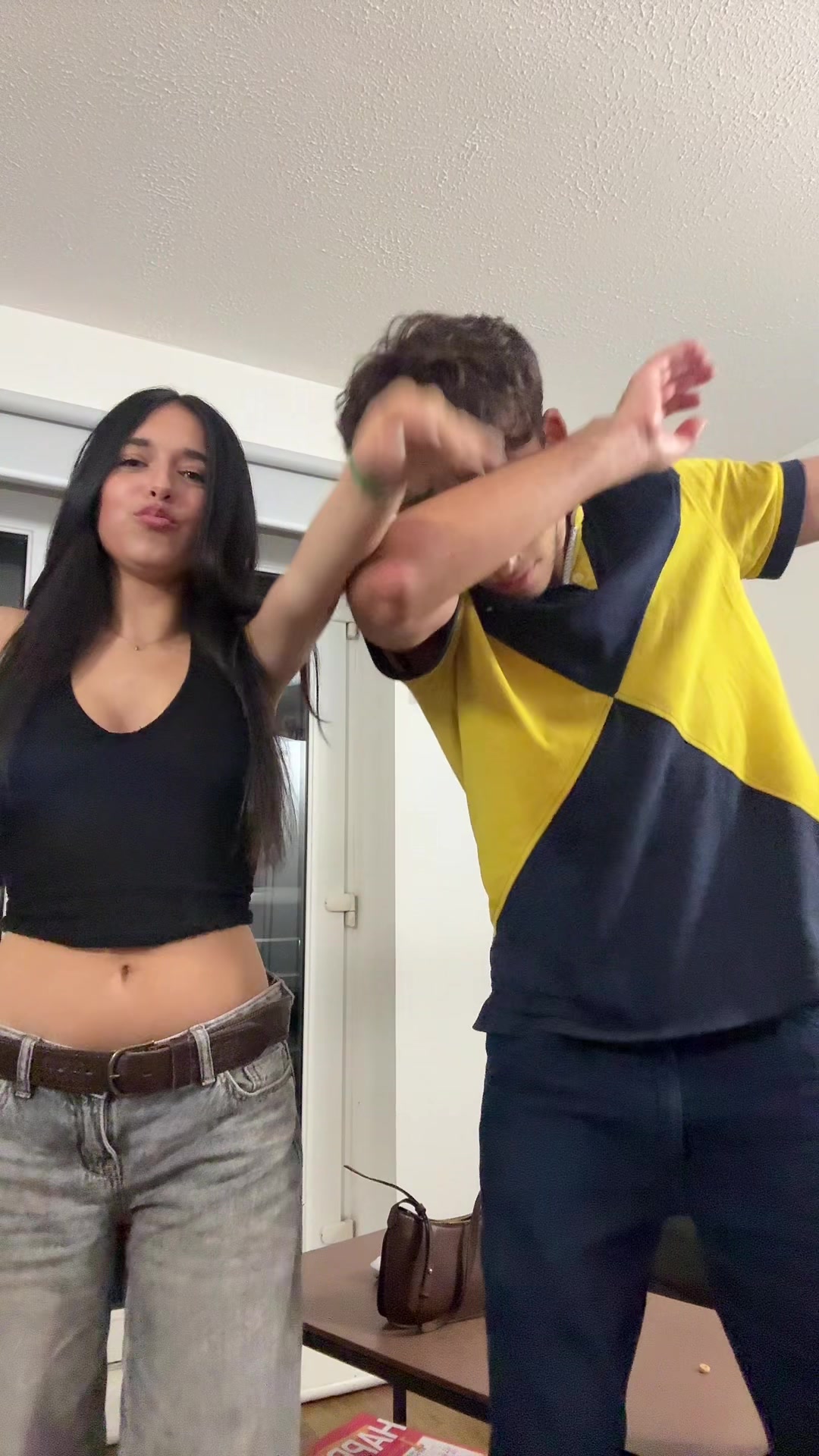 @leodisbaddies