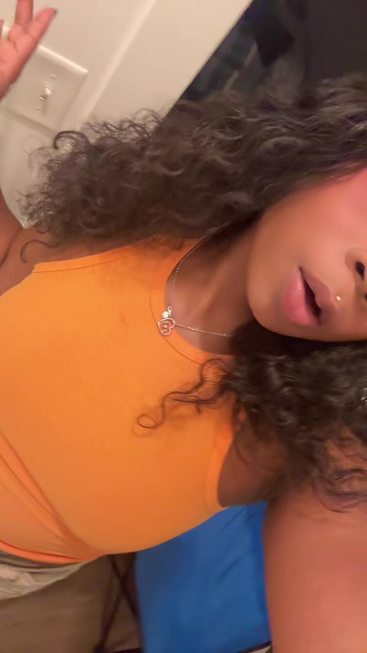 @Anijahh_