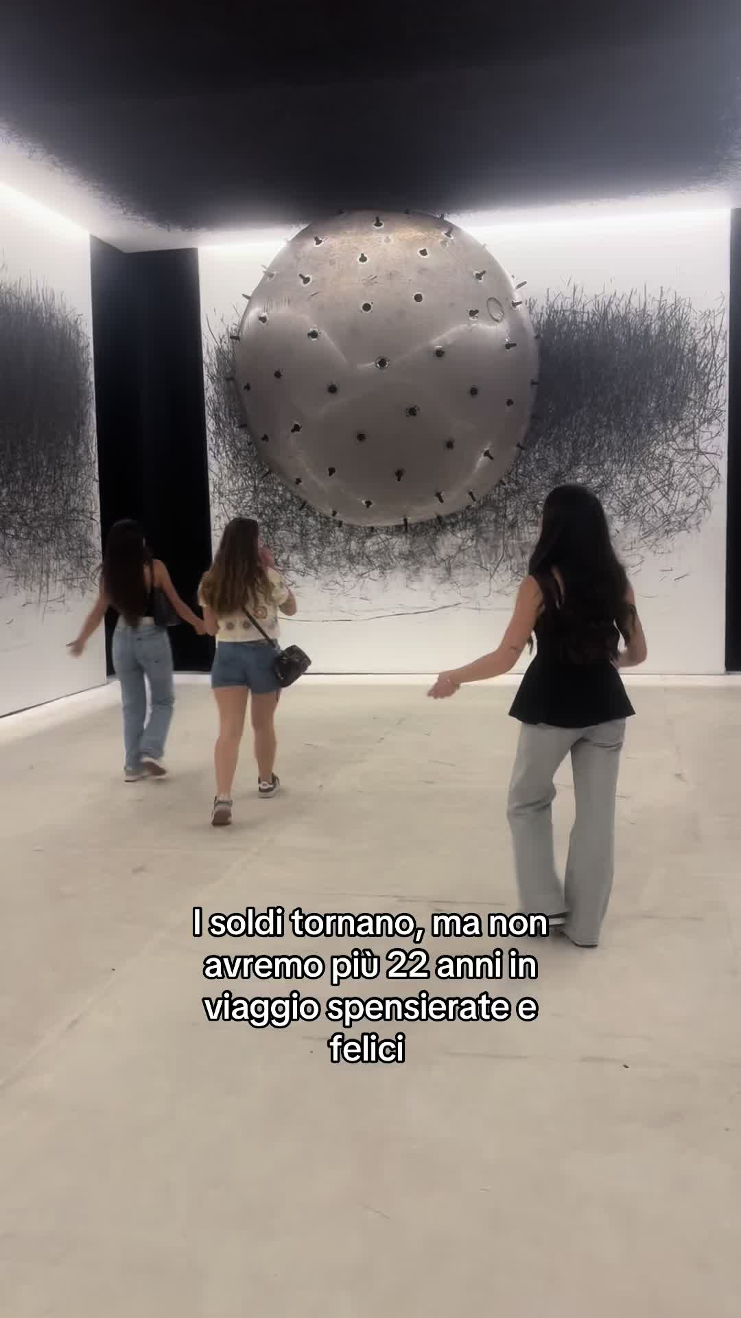 @Nicoledecarne