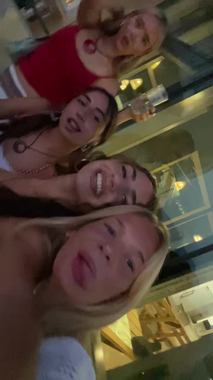 @christina