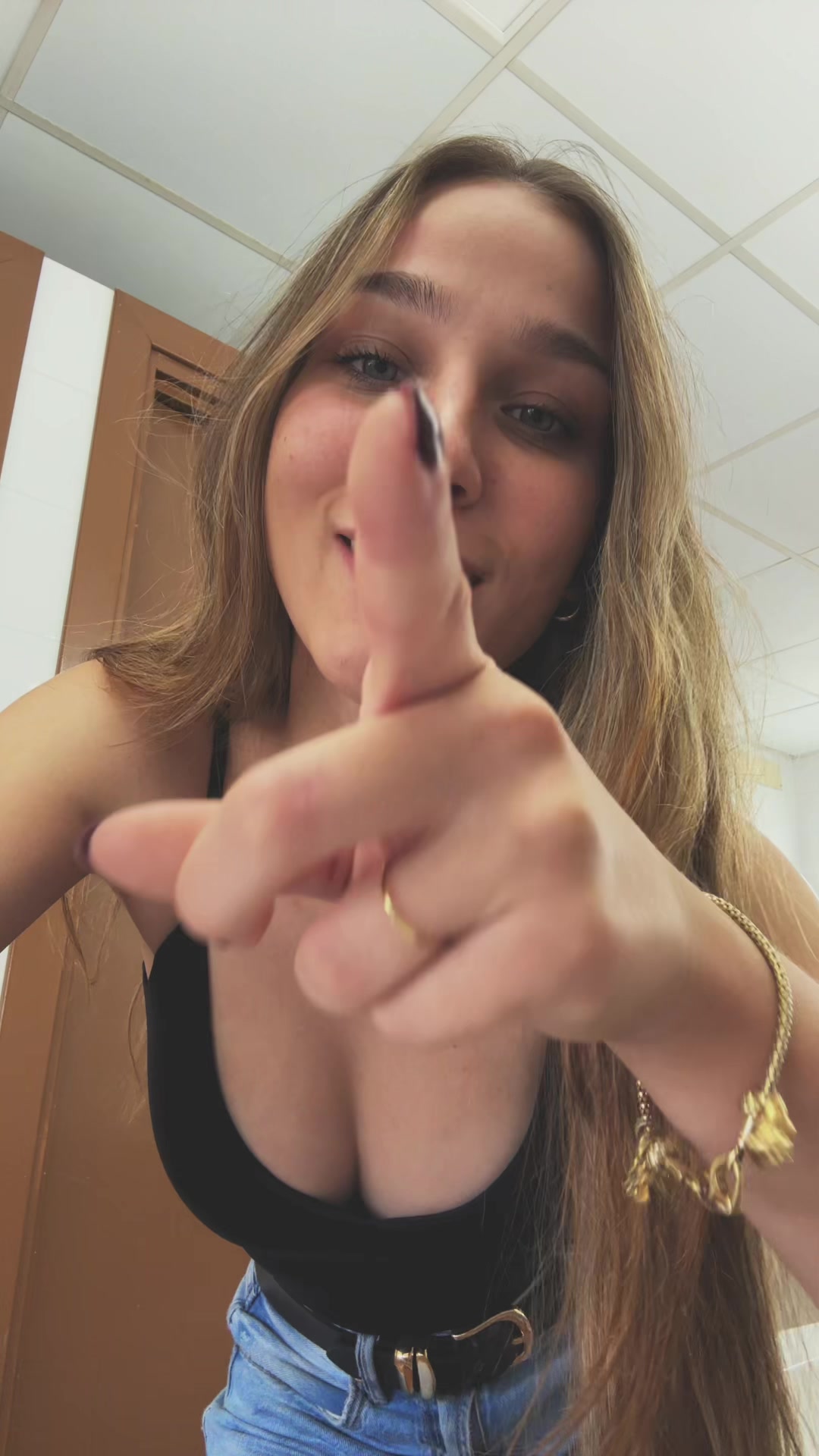 @Laurita