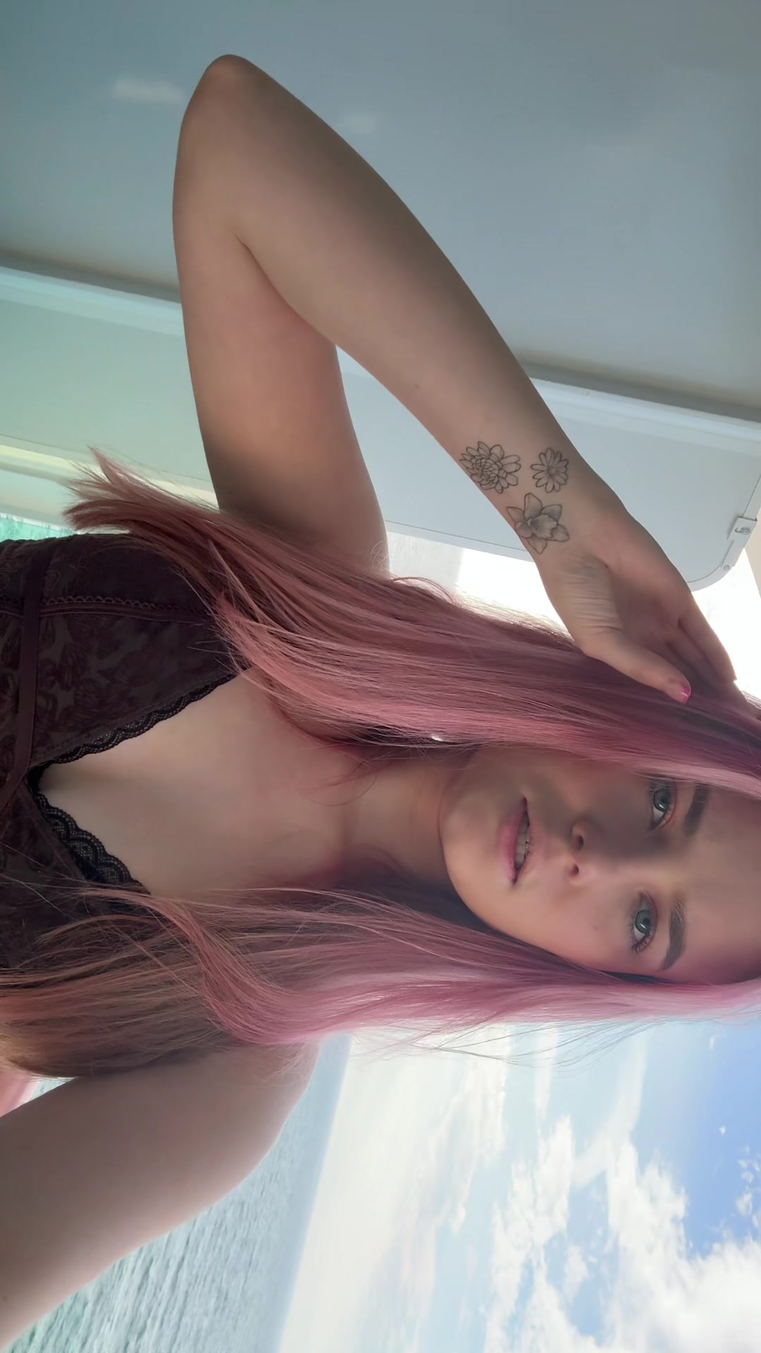 @em 🌺🪐