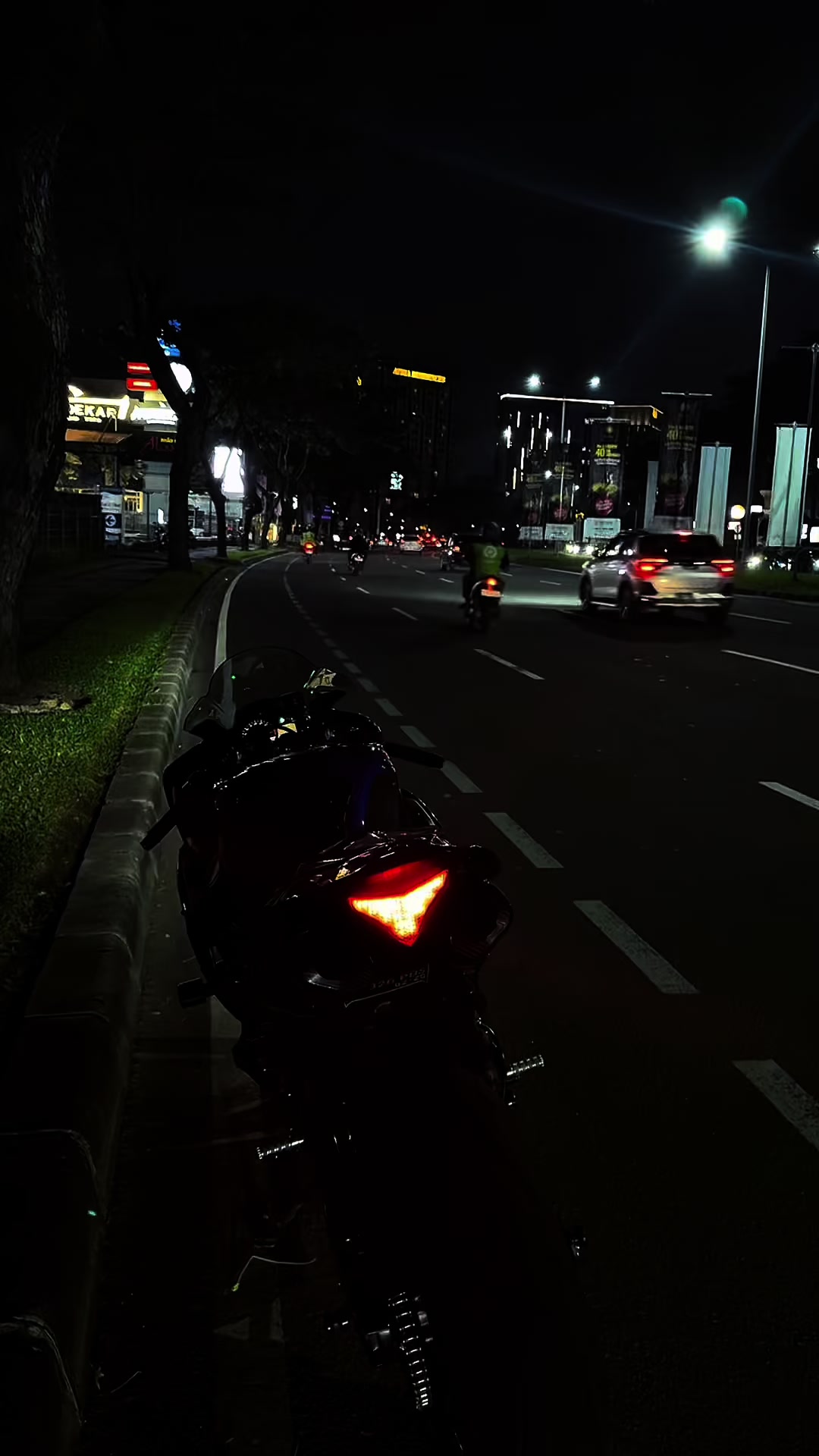 @ryan._.sadewa