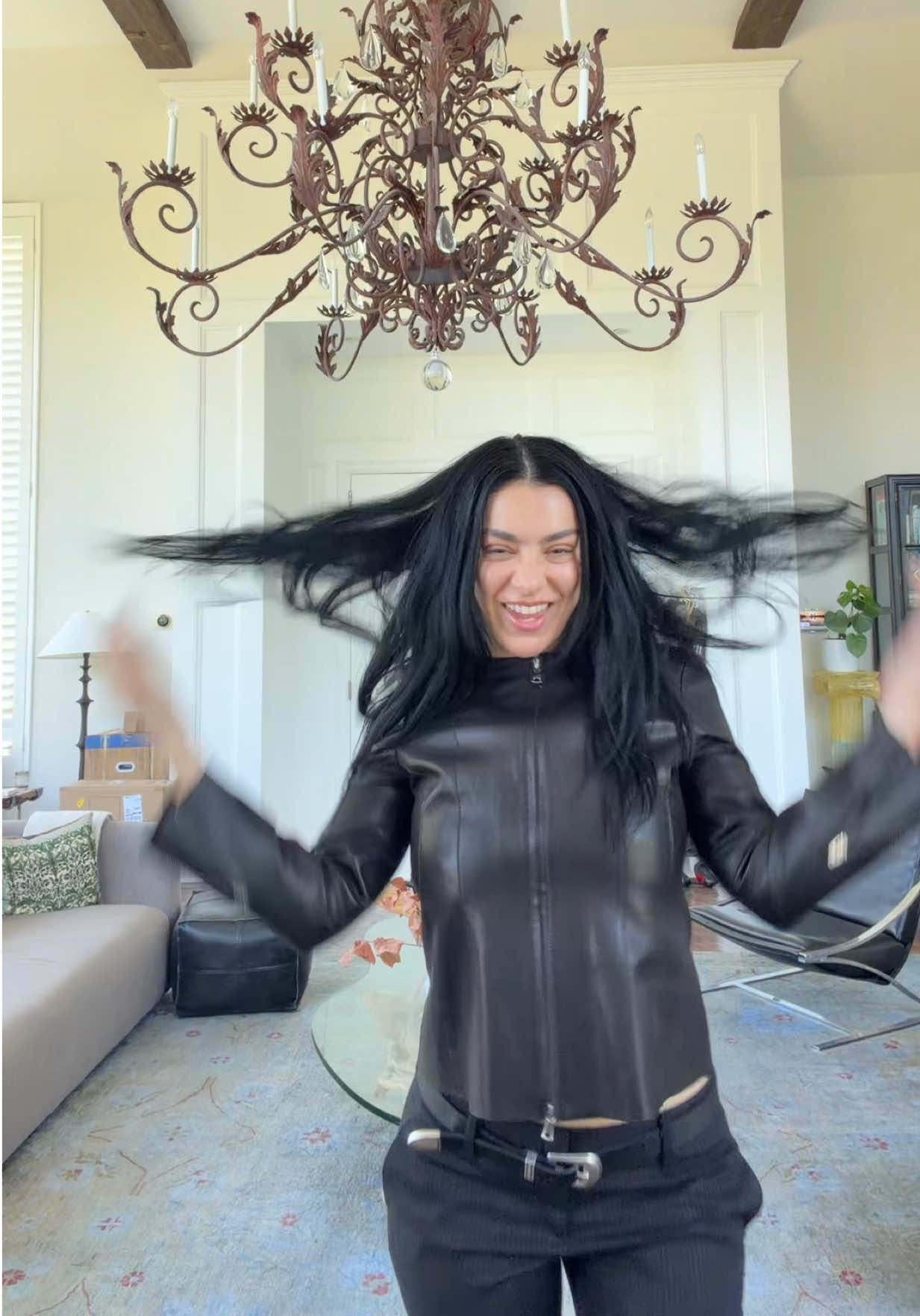 @Charli XCX