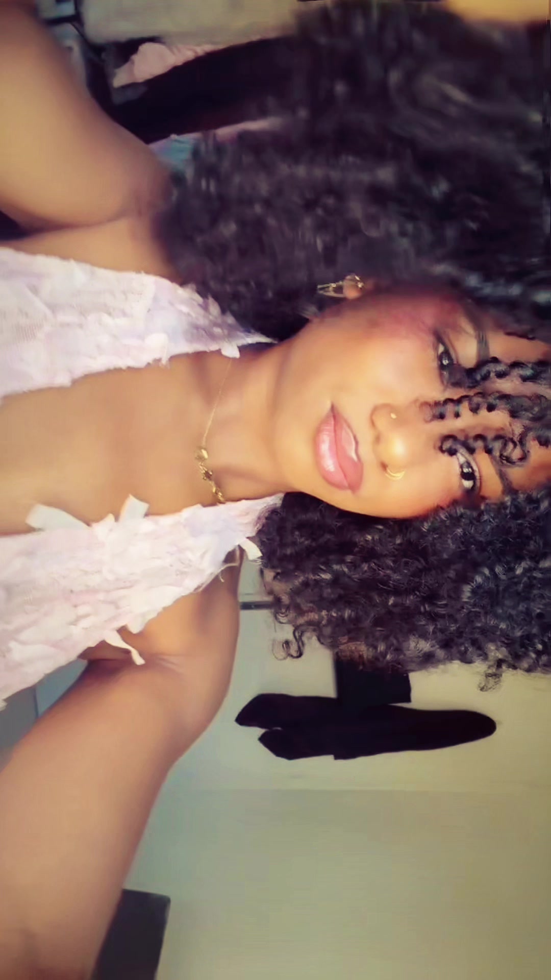 @𝗅𝗒𝗇𝖾🌺