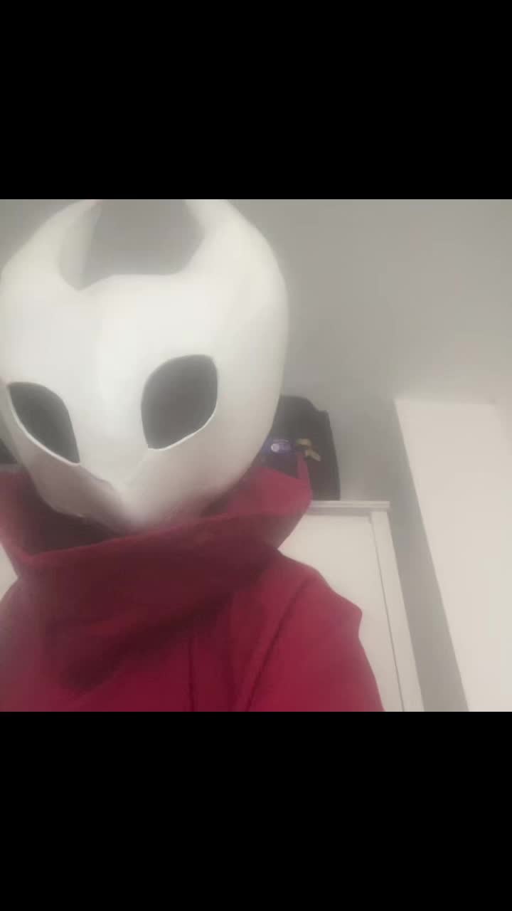 @:3