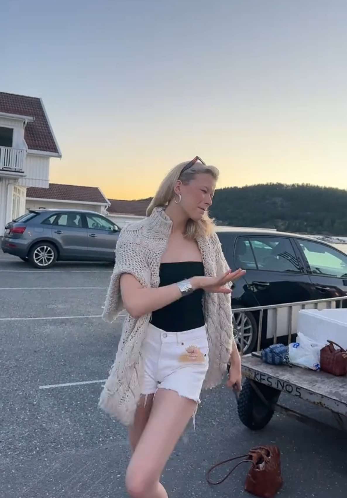 @LINNI